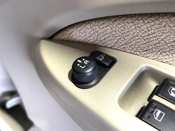 2012 Daihatsu Move DBA-LA100S (UW-6a0fc8cda5fc7)[27]