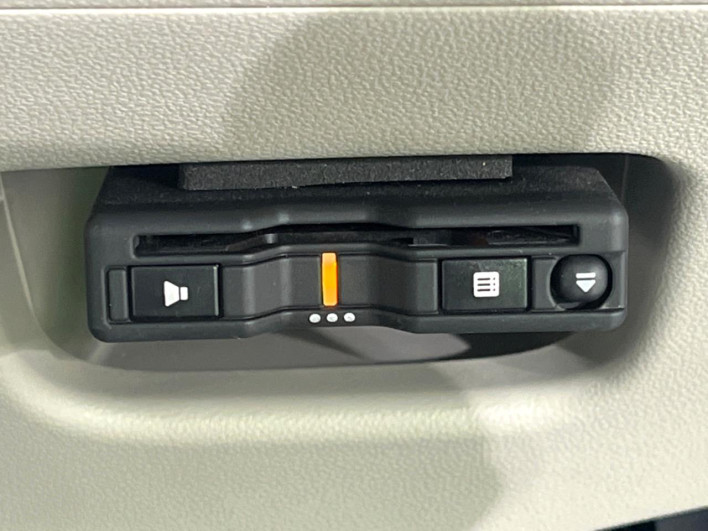 2018 Daihatsu Cast DBA-LA250S (UW-6a0fc8d352d42)[10]