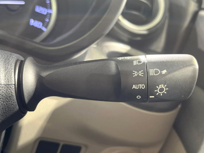 2018 Daihatsu Cast DBA-LA250S (UW-6a0fc8d352d42)[13]