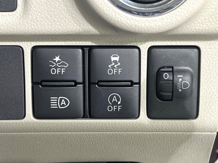 2018 Daihatsu Cast DBA-LA250S (UW-6a0fc8d352d42)[9]