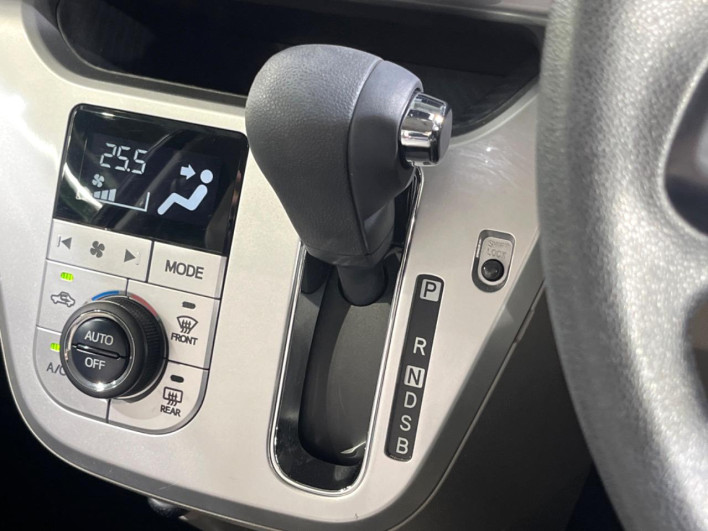 2018 Daihatsu Cast DBA-LA250S (UW-6a0fc8d352d42)[16]