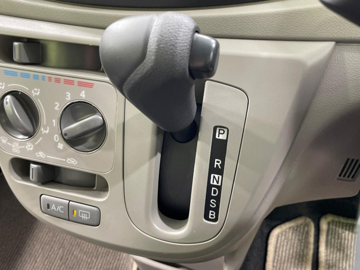 2017 Toyota Pixis Epoch DBA-LA300A (UW-6a0fc8d41180a)[15]