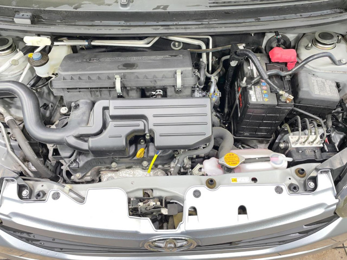 2017 Toyota Pixis Epoch DBA-LA300A (UW-6a0fc8d41180a)[4]
