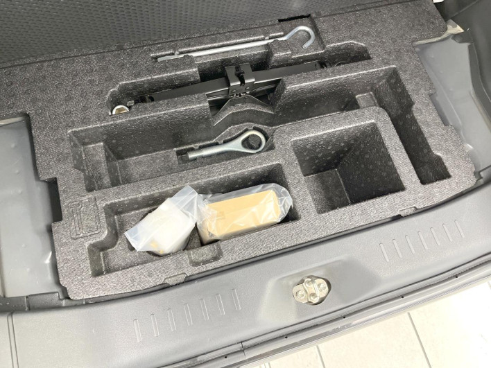 2018 Daihatsu Tanto DBA-LA600S (UW-6a0fc8de18d5c)[26]
