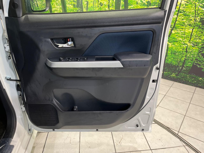 2020 Daihatsu Toll 5BA-M900S (UW-6a0fc8fa6bb04)[26]