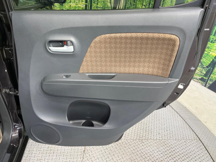 2013 Nissan Moco DBA-MG33S (UW-6a0fc90709a99)[24]