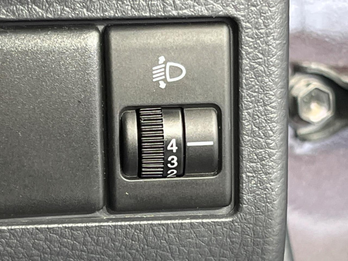 2013 Nissan Moco DBA-MG33S (UW-6a0fc90709a99)[8]