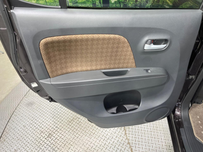 2013 Nissan Moco DBA-MG33S (UW-6a0fc90709a99)[27]