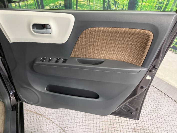 2013 Nissan Moco DBA-MG33S (UW-6a0fc90709a99)[23]