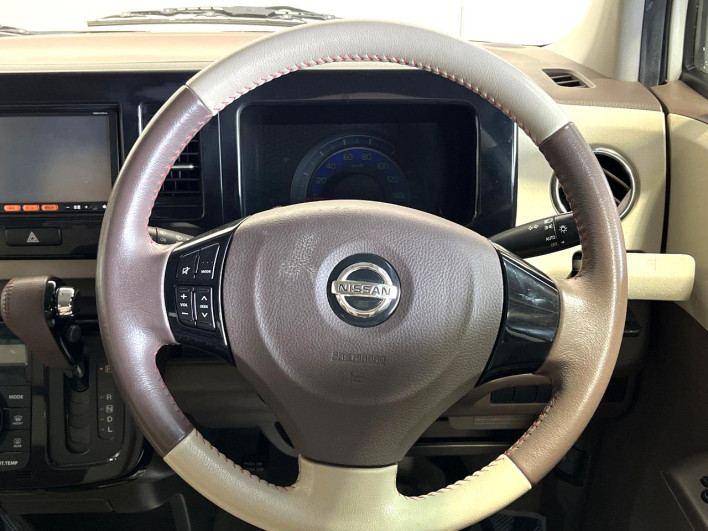 2013 Nissan Moco DBA-MG33S (UW-6a0fc9071a924)[28]