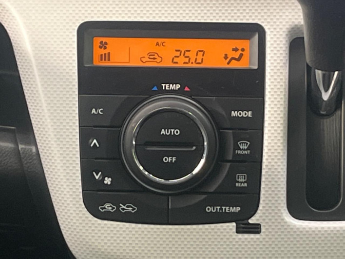 2013 Suzuki Wagon R Stingray DBA-MH34S (UW-6a0fc90cd843e)[27]