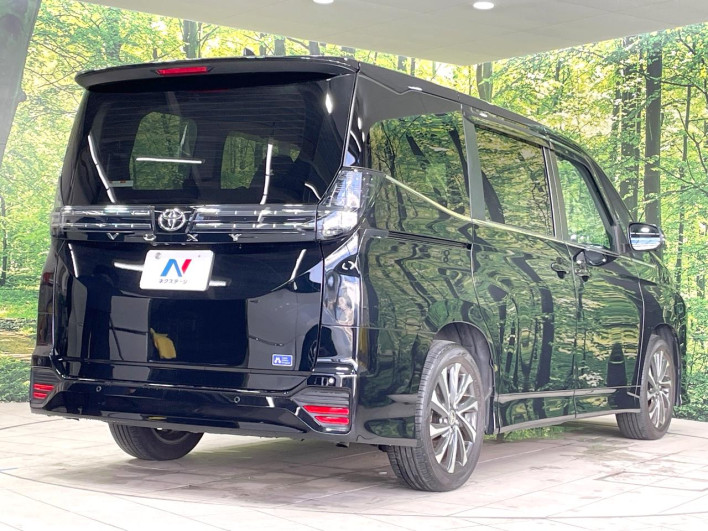 2022 Toyota Voxy 6BA-MZRA90W (UW-6a0fc94c10190)[19]