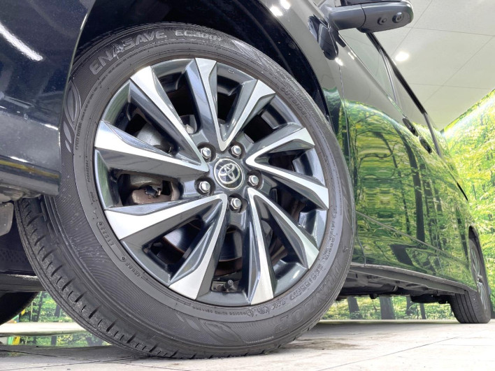 2022 Toyota Voxy 6BA-MZRA90W (UW-6a0fc94c10190)[12]