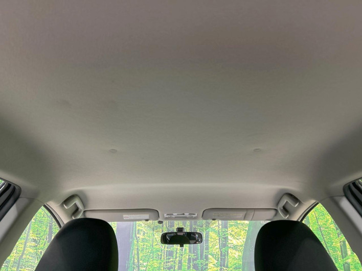 2012 Toyota Aqua DAA-NHP10 (UW-6a0fc9525b972)[26]
