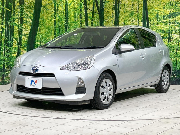 2012 Toyota Aqua DAA-NHP10 (UW-6a0fc9525b972)[5]
