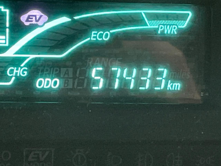 2012 Toyota Aqua DAA-NHP10 (UW-6a0fc95260a3a)[2]