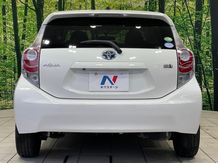 2012 Toyota Aqua DAA-NHP10 (UW-6a0fc95260a3a)[8]