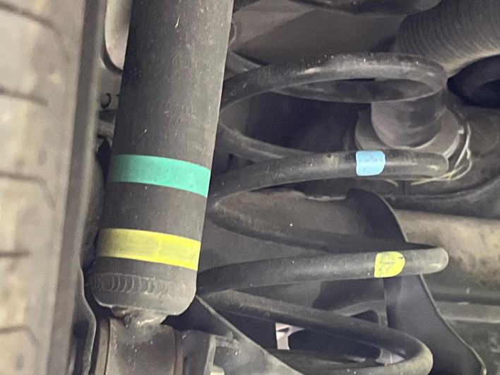 2019 Toyota Aqua DAA-NHP10 (UW-6a0fc955b7ee3)[20]