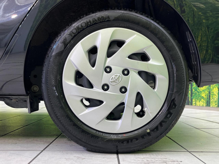 2019 Toyota Aqua DAA-NHP10 (UW-6a0fc955b7ee3)[18]