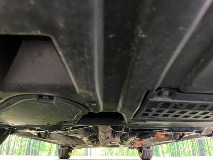 2019 Toyota Aqua DAA-NHP10 (UW-6a0fc955b7ee3)[23]