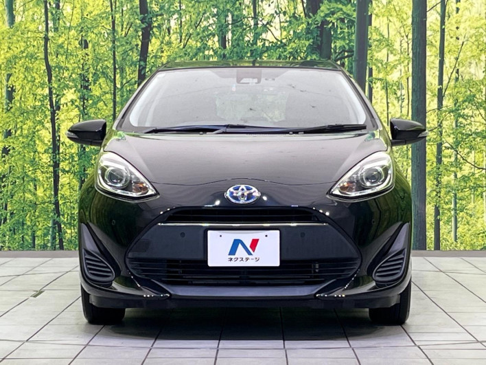 2019 Toyota Aqua DAA-NHP10 (UW-6a0fc955b7ee3)[12]