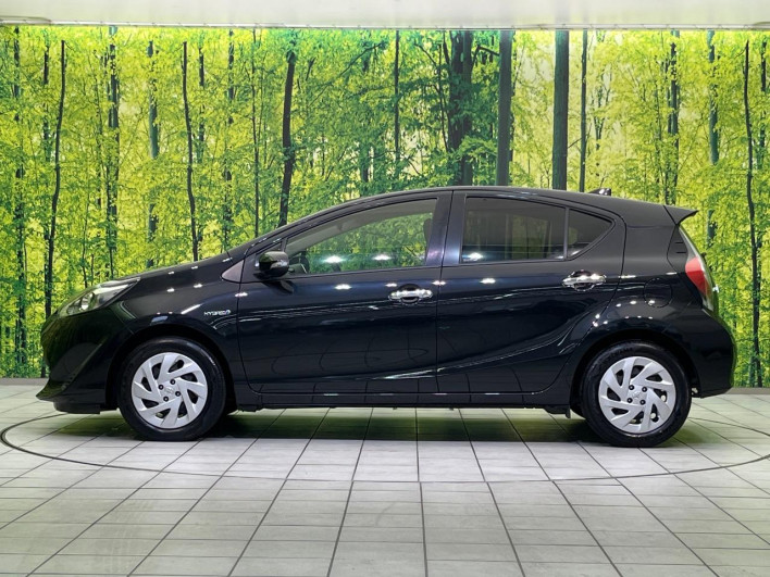 2019 Toyota Aqua DAA-NHP10 (UW-6a0fc955b7ee3)[6]
