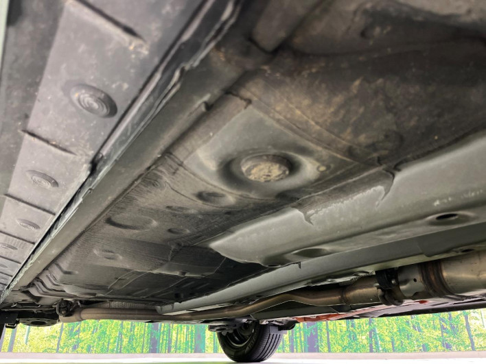 2019 Toyota Aqua DAA-NHP10 (UW-6a0fc955b7ee3)[22]