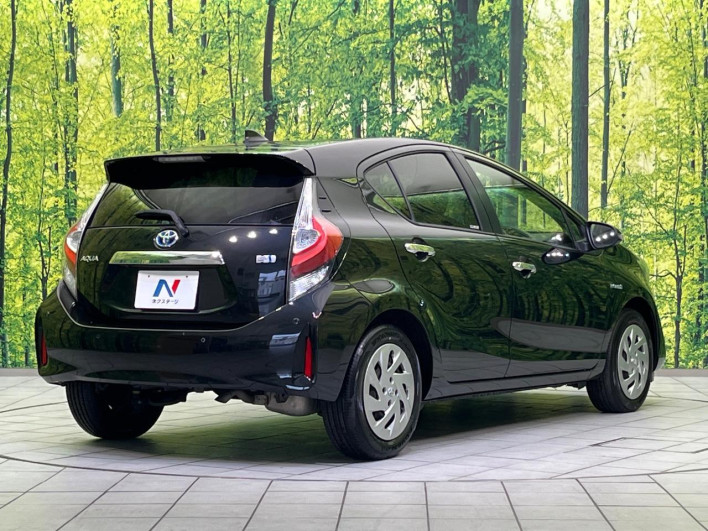 2019 Toyota Aqua DAA-NHP10 (UW-6a0fc955b7ee3)[9]