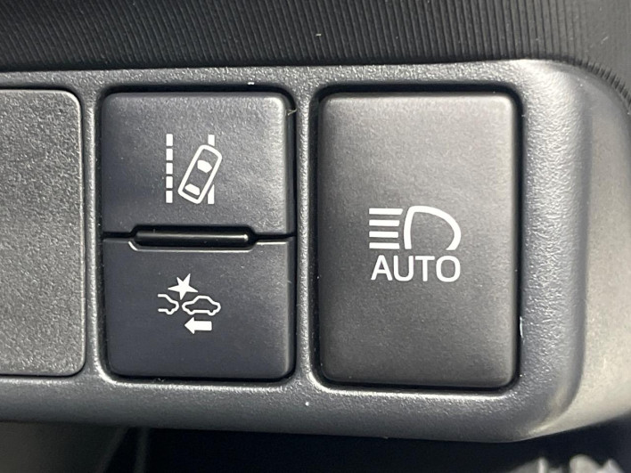 2021 Toyota Aqua 6AA-NHP10 (UW-6a0fc957678dd)[19]