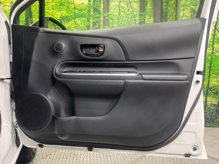 2021 Toyota Aqua 6AA-NHP10 (UW-6a0fc957678dd)[15]