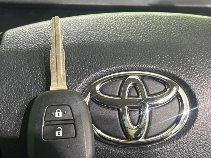 2021 Toyota Aqua 6AA-NHP10 (UW-6a0fc957678dd)[24]