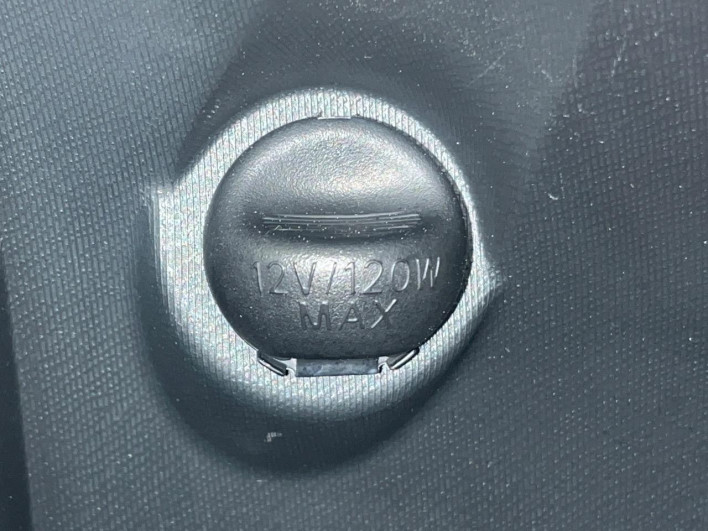 2021 Toyota Aqua 6AA-NHP10 (UW-6a0fc957678dd)[27]