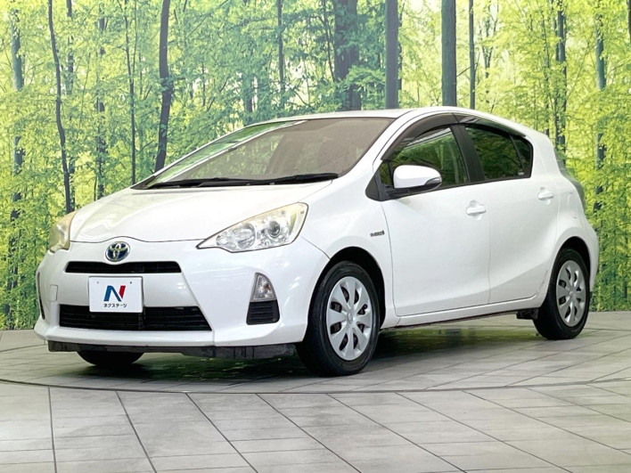 2013 Toyota Aqua DAA-NHP10 (UW-6a0fc95830e39)[4]