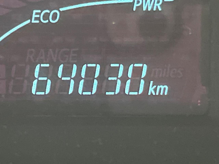 2014 Toyota Aqua DAA-NHP10 (UW-6a0fc9587e97b)[2]