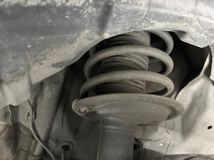 2016 Toyota Aqua DAA-NHP10 (UW-6a0fc9590166a)[19]