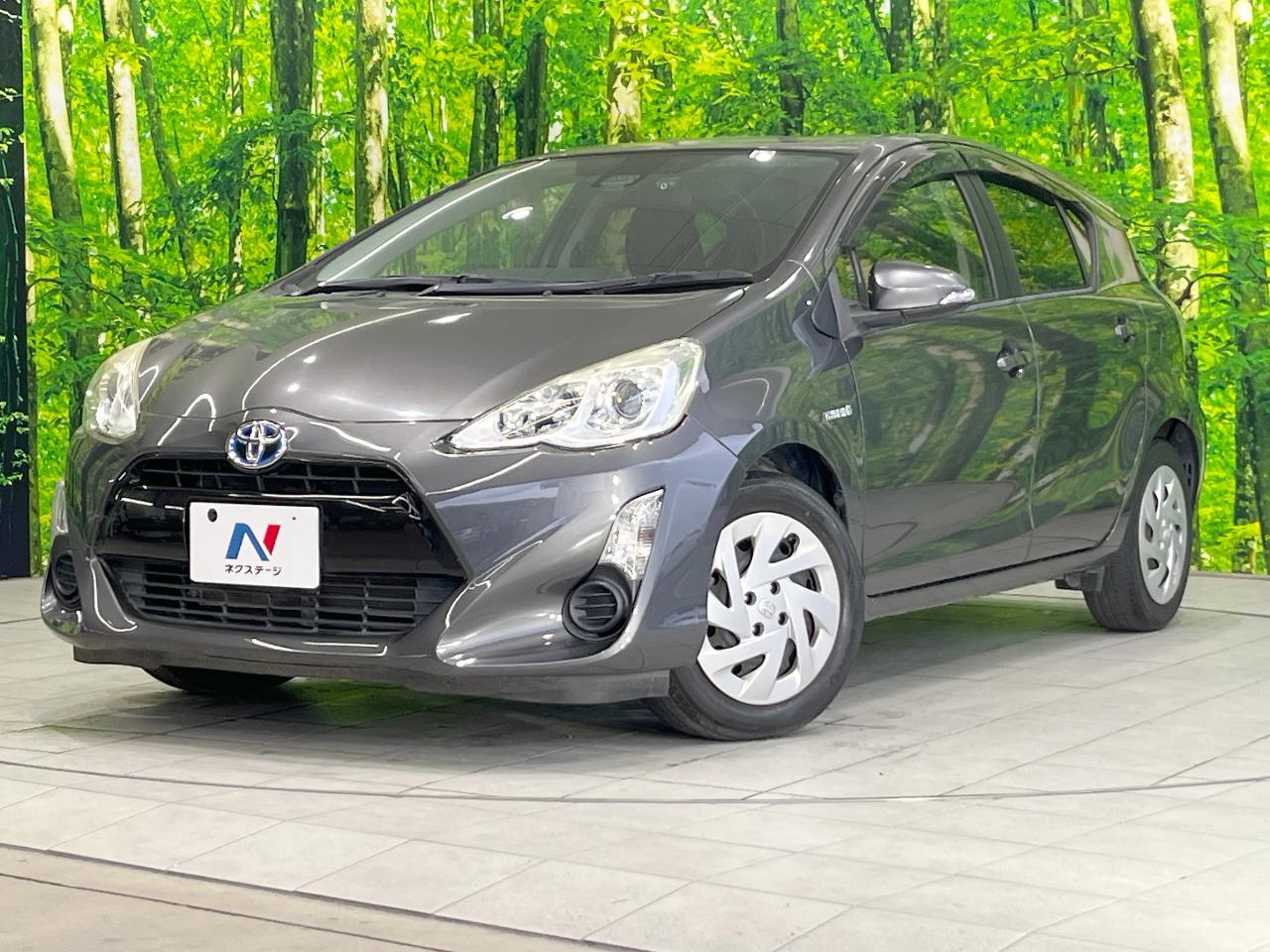 2016 Toyota Aqua DAA-NHP10