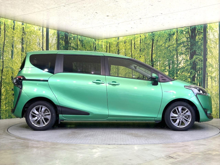 2016 Toyota Sienta DAA-NHP170G (UW-6a0fc95d89dda)[19]