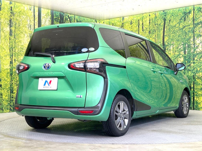 2016 Toyota Sienta DAA-NHP170G (UW-6a0fc95d89dda)[18]