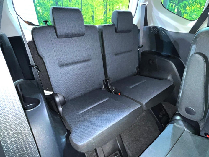 2015 Toyota Sienta DBA-NSP170G (UW-6a0fc961b65f8)[29]