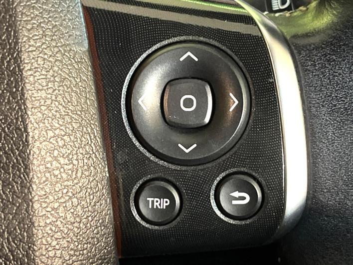 2015 Toyota Sienta DBA-NSP170G (UW-6a0fc961b65f8)[20]