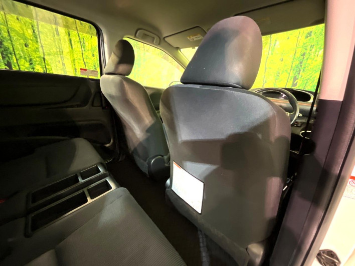 2015 Toyota Sienta DBA-NSP170G (UW-6a0fc961b65f8)[27]