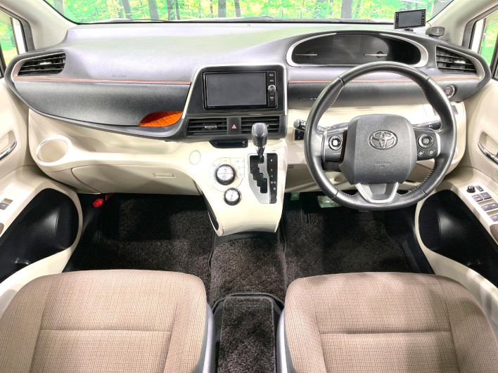 2016 Toyota Sienta DBA-NSP170G (UW-6a0fc9622de0b)[13]