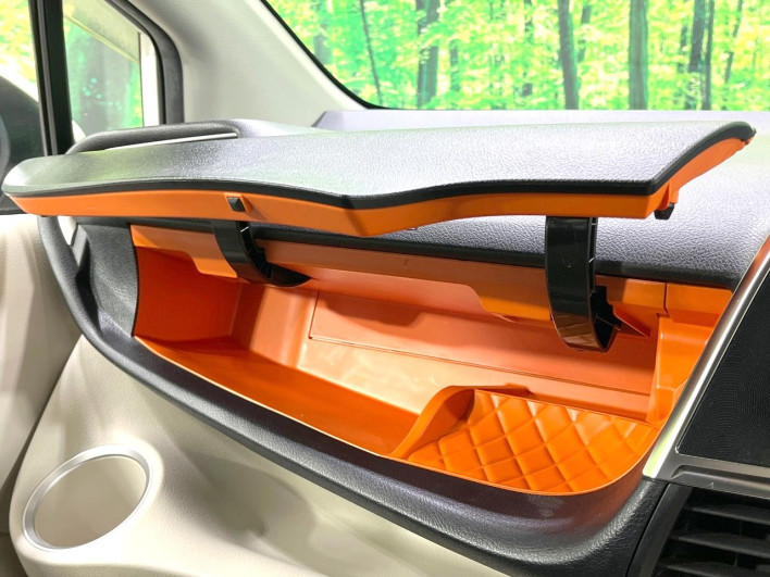 2016 Toyota Sienta DBA-NSP170G (UW-6a0fc9622de0b)[19]