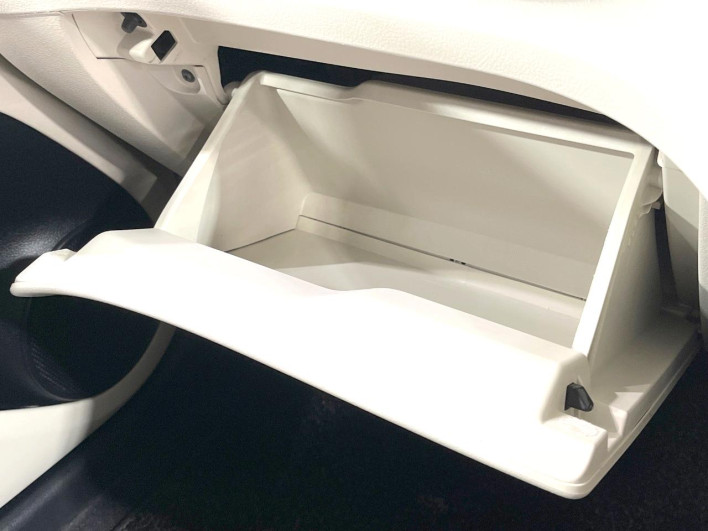 2016 Toyota Sienta DBA-NSP170G (UW-6a0fc9622de0b)[20]