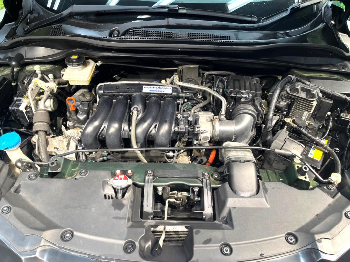 2014 Honda VEZEL DAA-RU3 (UW-6a0fc96def3a1)[4]