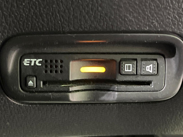 2016 Honda VEZEL DAA-RU3 (UW-6a0fc96fa0a44)[25]
