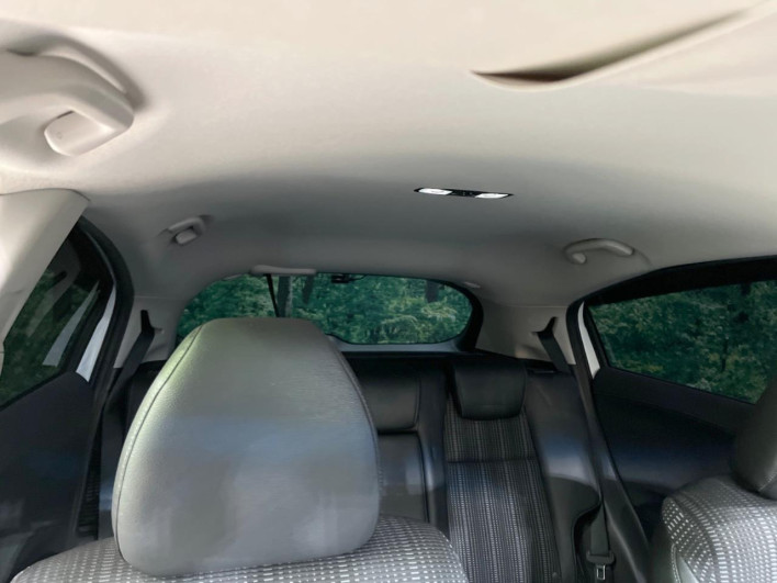 2016 Honda VEZEL DAA-RU3 (UW-6a0fc96fa0a44)[5]