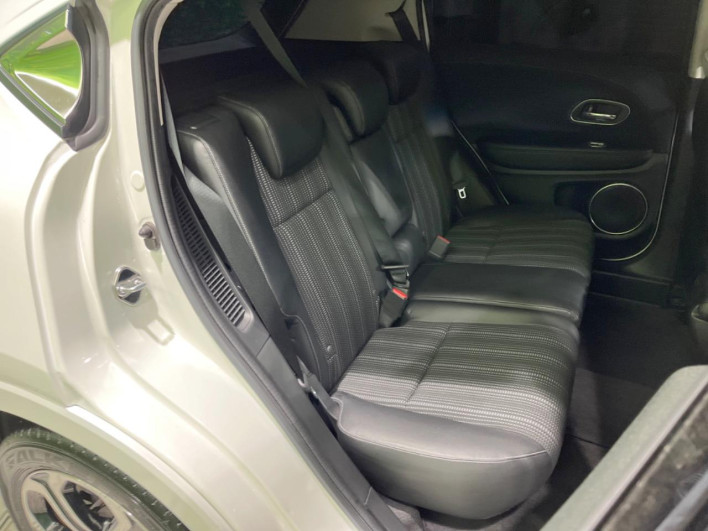 2016 Honda VEZEL DAA-RU3 (UW-6a0fc96fa0a44)[7]