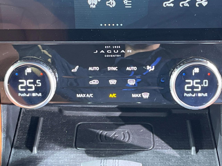 2022 Jaguar F Pace 3BA-DC2XC (UW-6a0fc97e5bc85)[26]