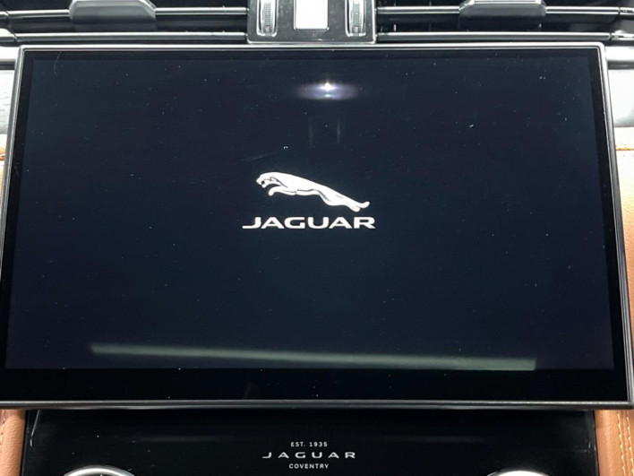 2022 Jaguar F Pace 3BA-DC2XC (UW-6a0fc97e5bc85)[4]